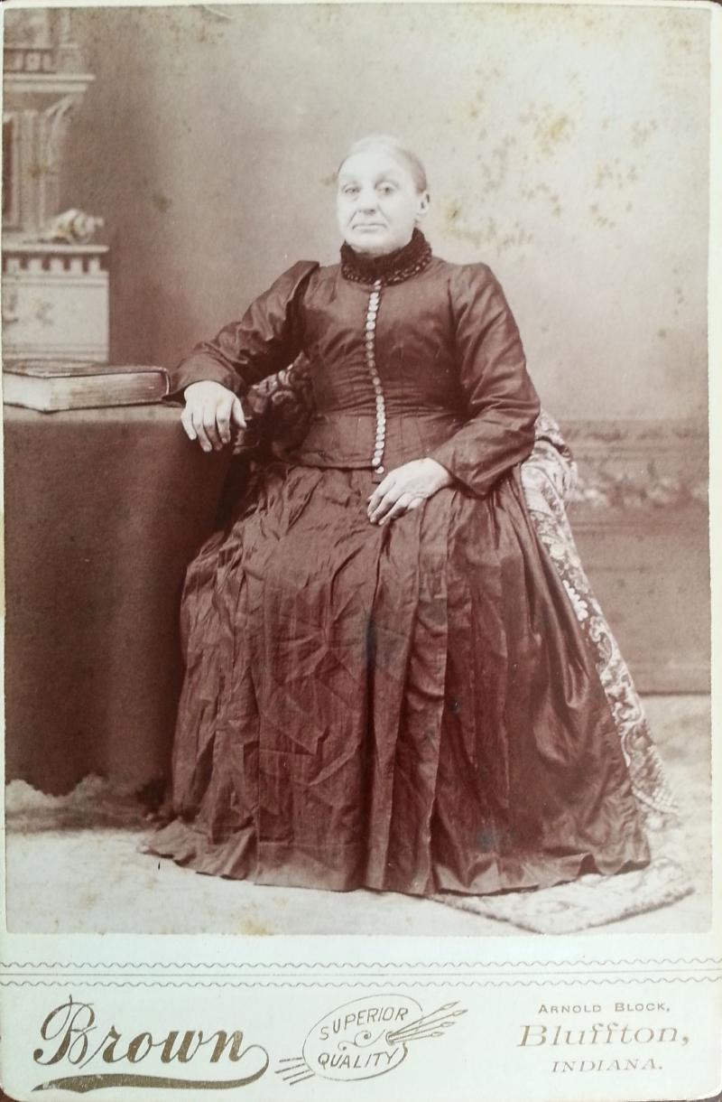 104831