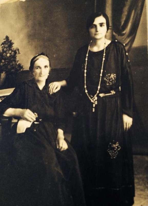 108438