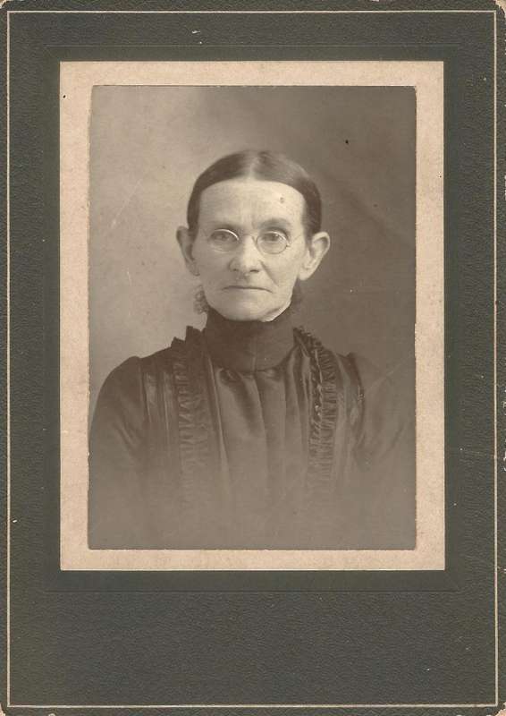 112841