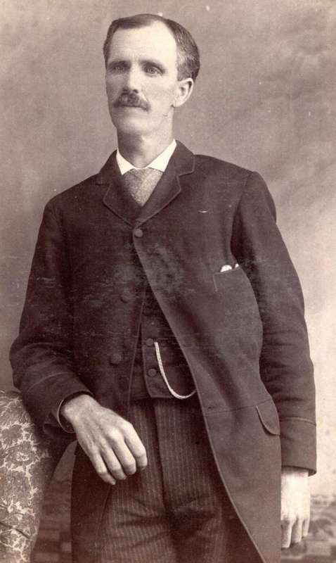 118978