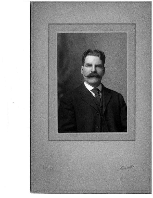 121851