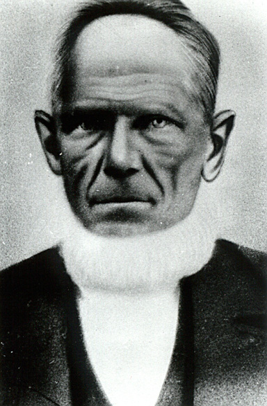 15780