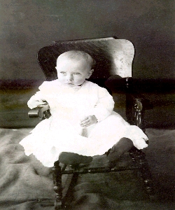 18773