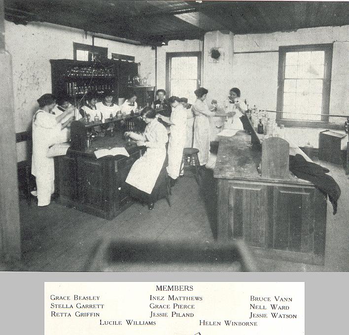 19569